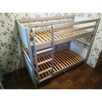 Кровать двухъярусная деревянная Tokka с подъемным механизмом